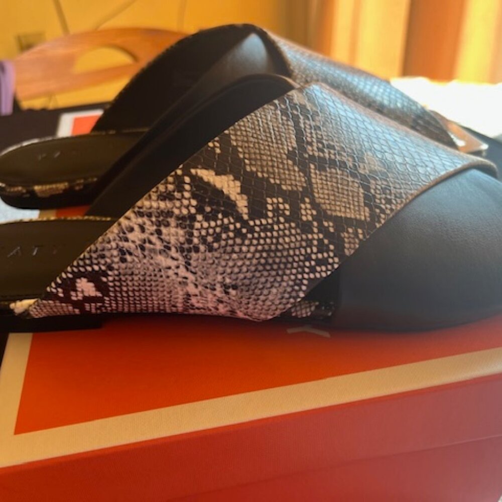 The Checked In Slide Sandal by Katy Perry Size 10 New with Box - Picture 3 of 8